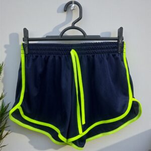 Shorts Esportivo Feminino Fit | Detalhes Neon e Conforto na Malha